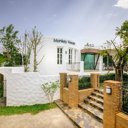 Monkey House Hotel Chiang Mai Ngoại thất bức ảnh