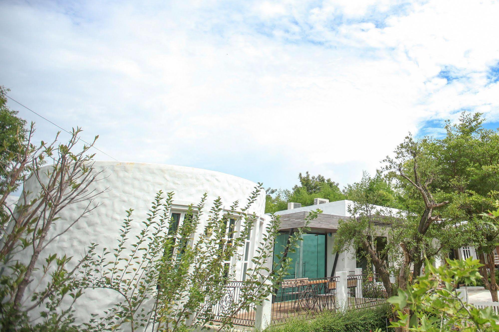 Monkey House Hotel Chiang Mai Ngoại thất bức ảnh