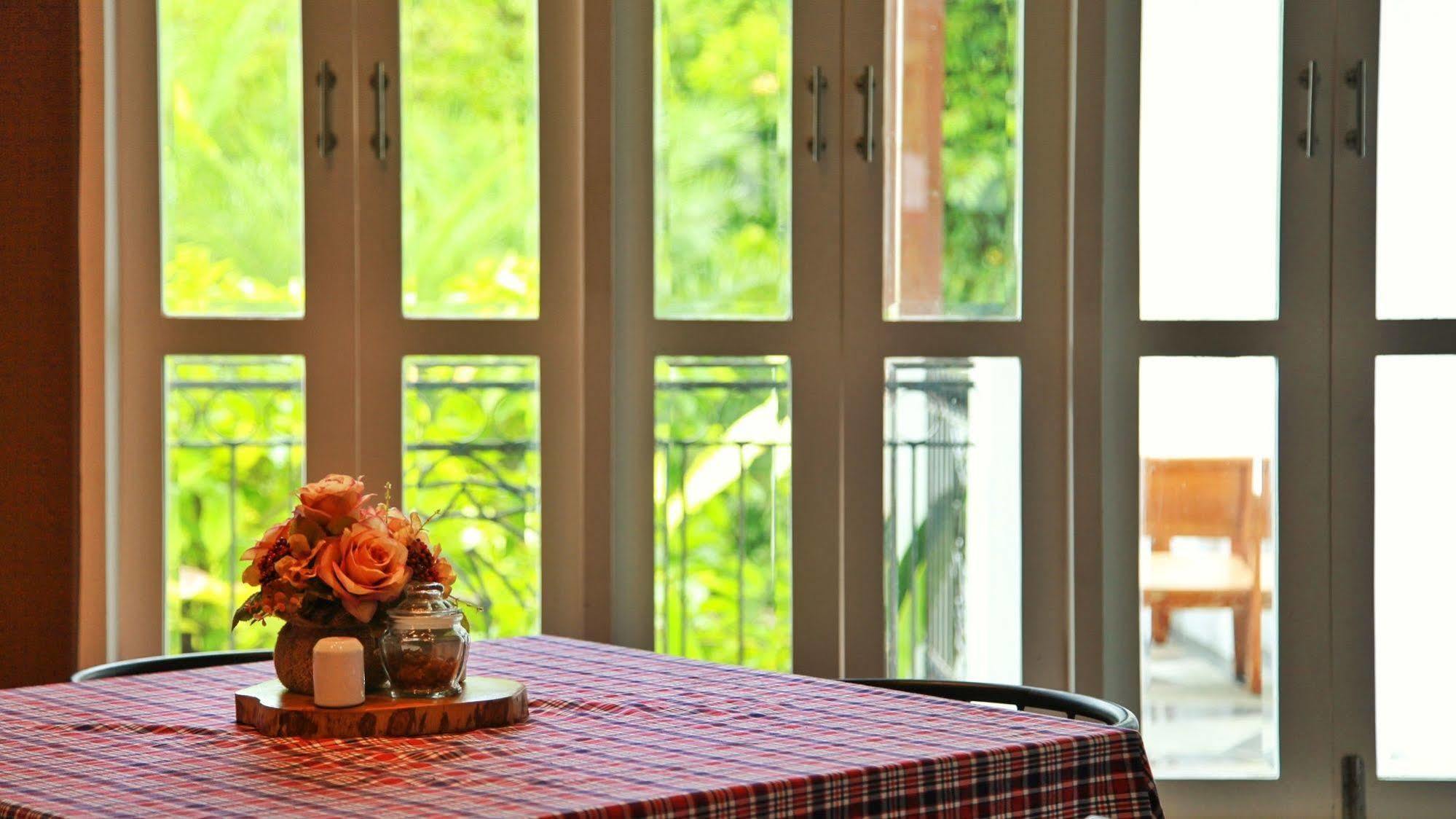 Monkey House Hotel Chiang Mai Ngoại thất bức ảnh